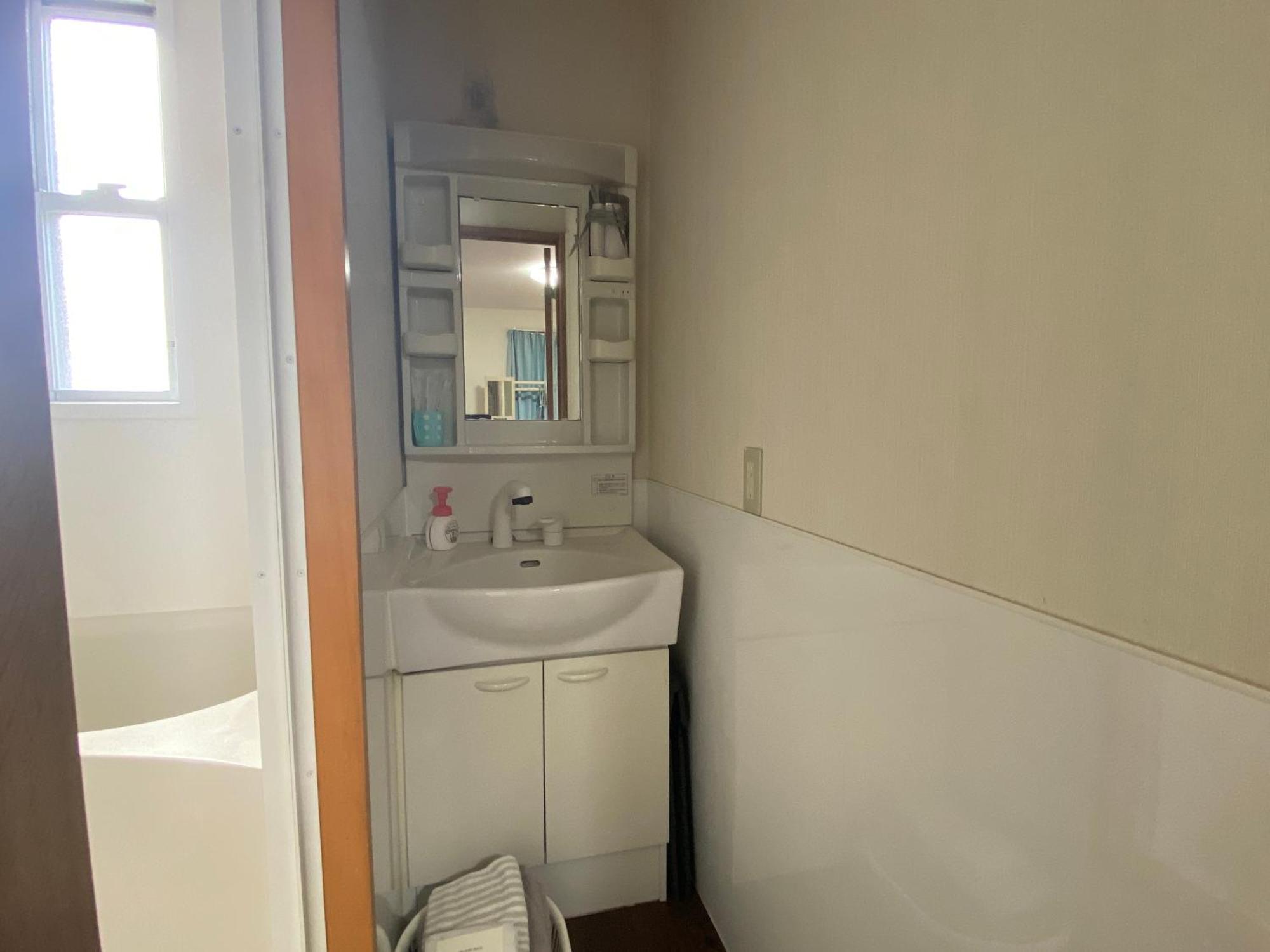 Bise House Guest House Мотобу Екстериор снимка