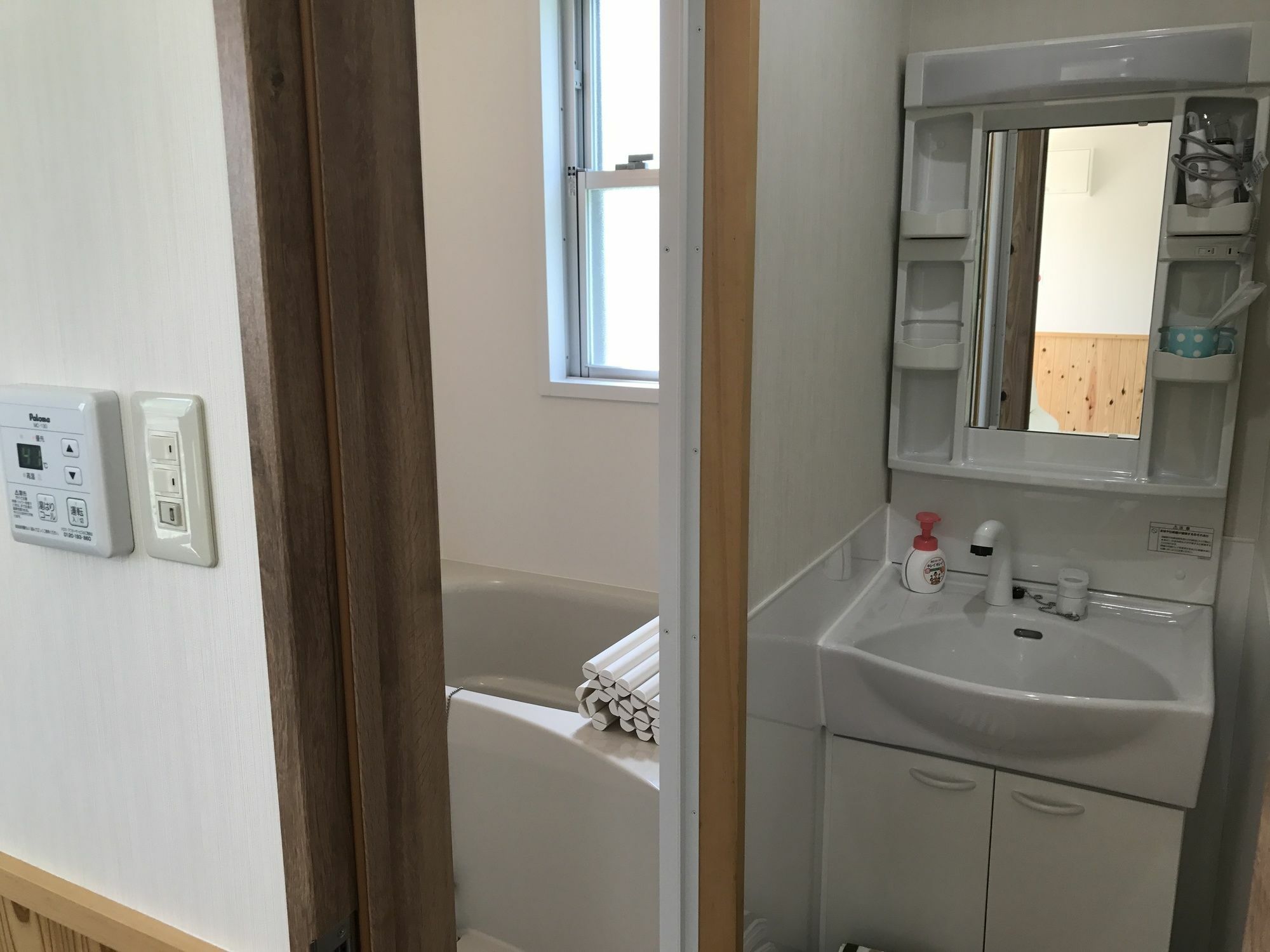 Bise House Guest House Мотобу Екстериор снимка